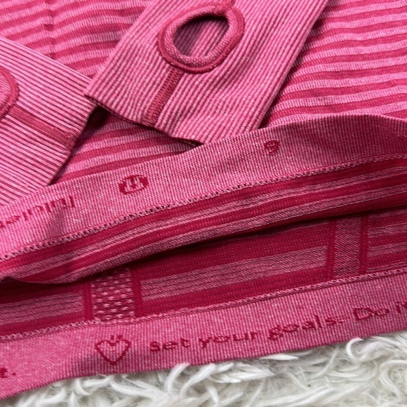 Lululemon Swiftly Tech Long Sleeve Crew Heathered Berry Rumble - Picture 3 of 5